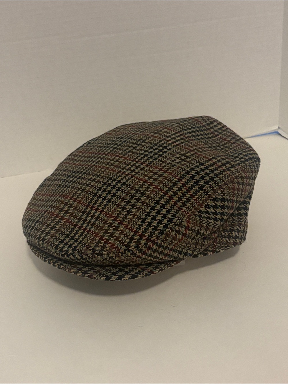 Vintage Men's Tweed Flat Cap in Brown Plaid